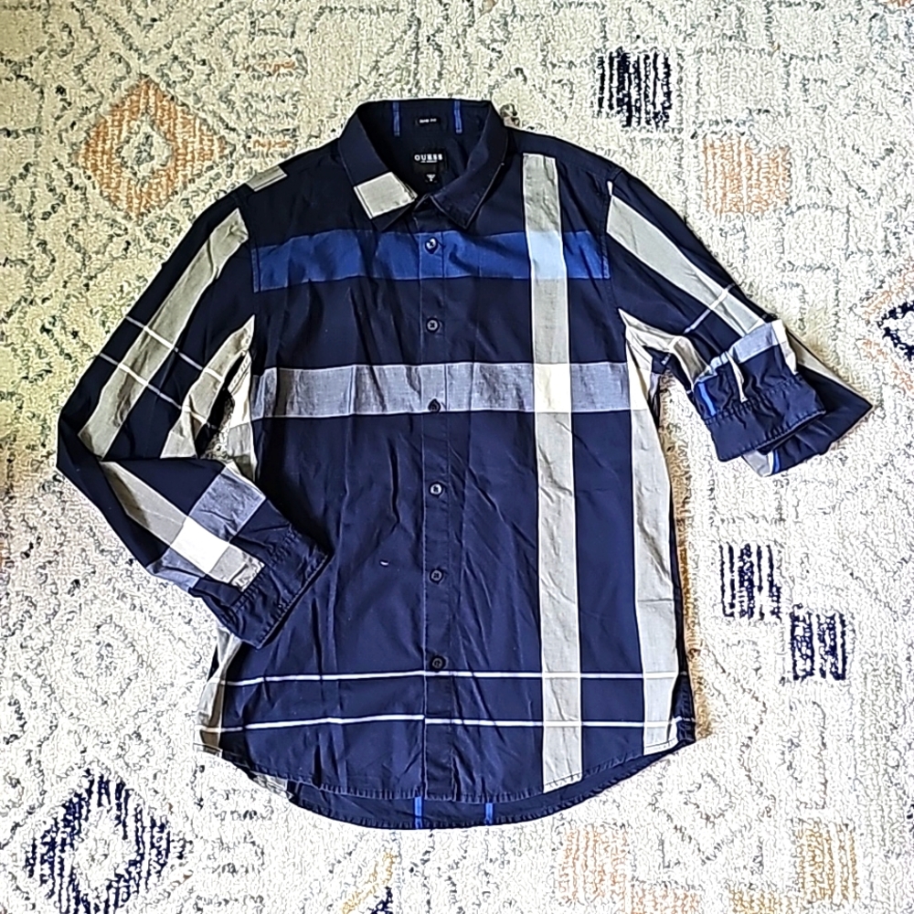 Stylish Guess Los Angeles slim fit men’s blue shirt, Size M
